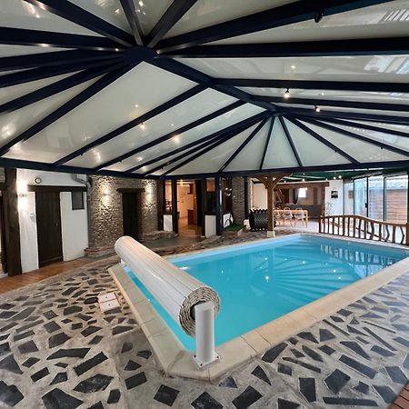 Rigolet Maison En Ville Avec Piscine Interieure Le Controis-en-Sologne Exterior foto